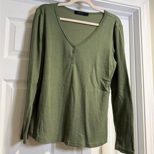 Women's Green V-Neck Henley Top